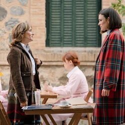 Still de Alba Brunet y Carolina Román en Capítulo 134 titulado 'Viernes 24 de julio de 2026' de 'Sueños de libertad'