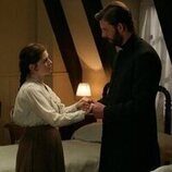 Sara Molina y Daniel Schröder en el 7x133 de 'La promesa'