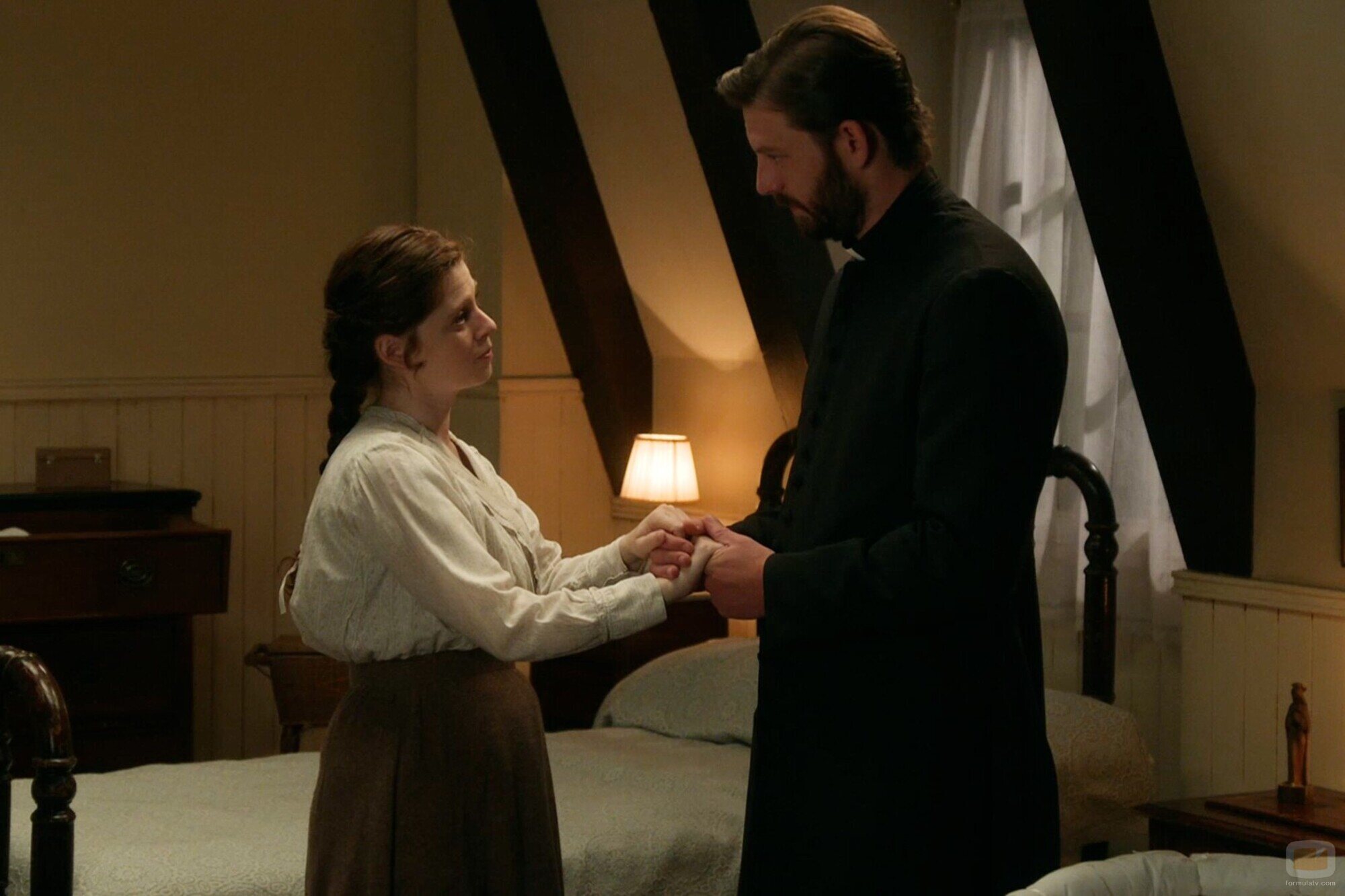 Sara Molina y Daniel Schröder en el 7x133 de 'La promesa'