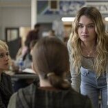Alison Thornton y Thalia Dudek en una foto promocional de 'Carrie'