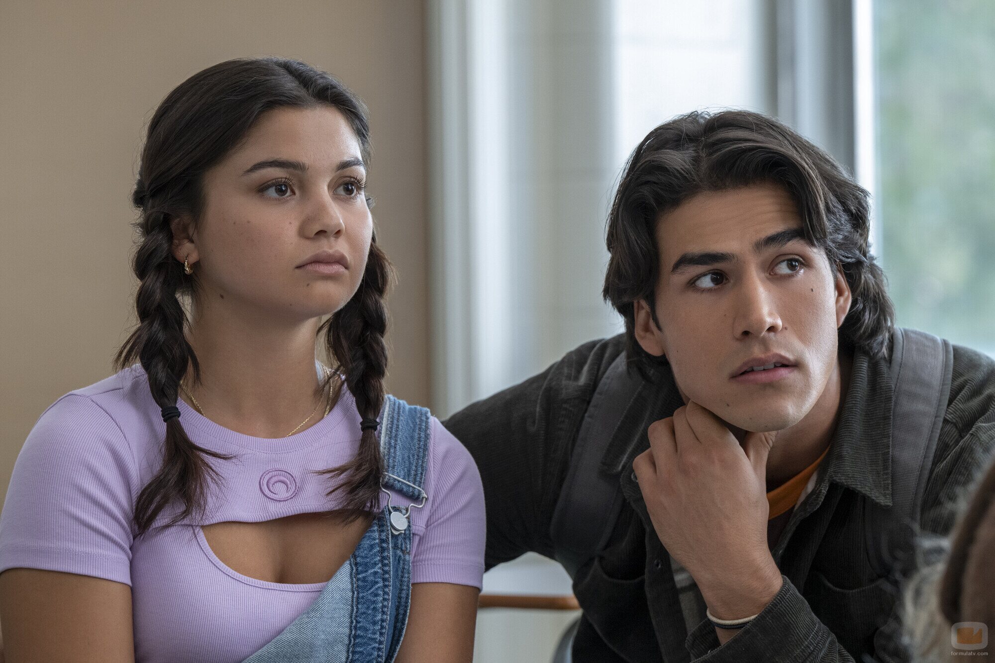 Siena Agudong y Joel Oulette en una imagen de 'Carrie'