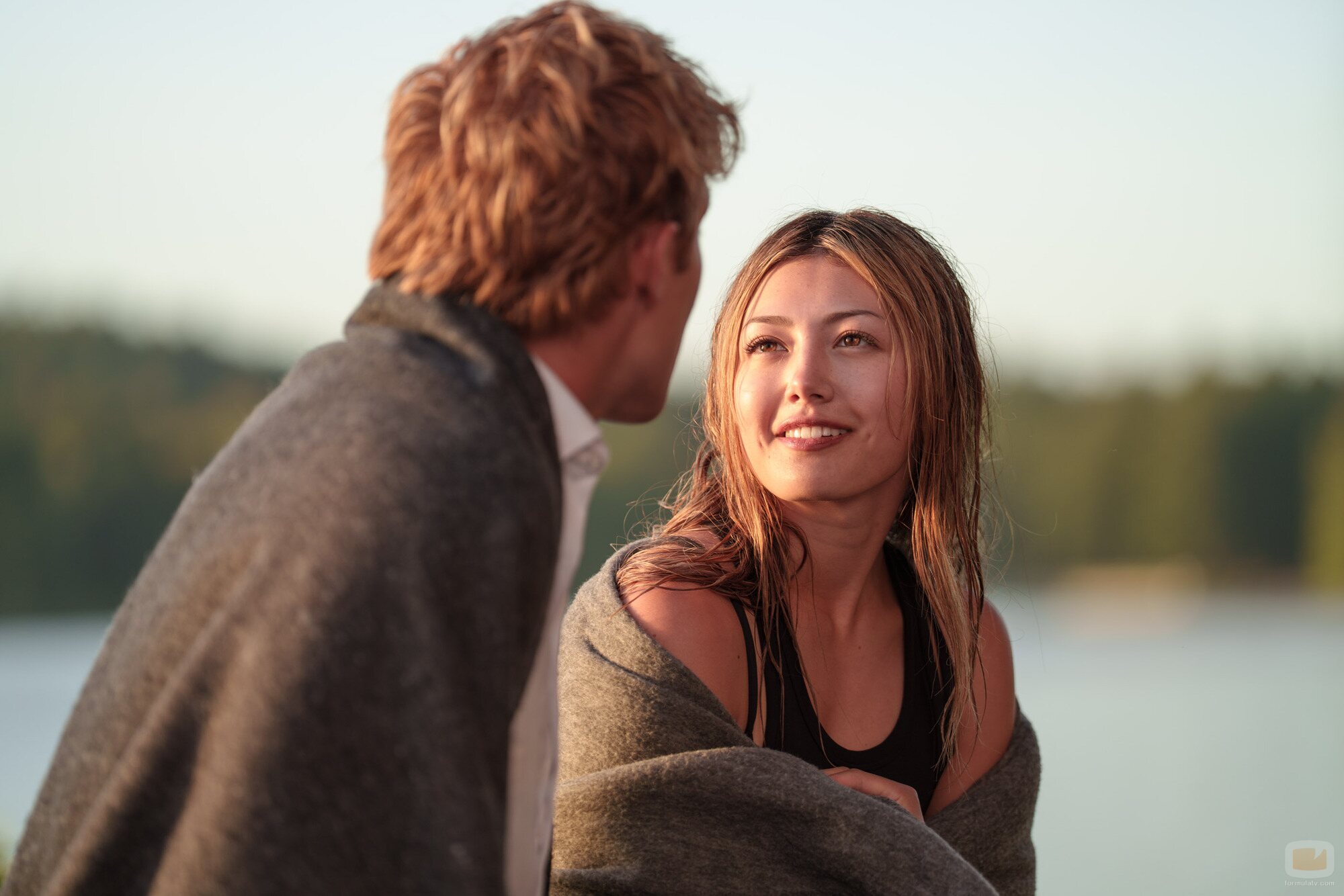 Miku Martineau y Samuel Braun en la temporada 1 y el capítulo 03 de 'La timonel'