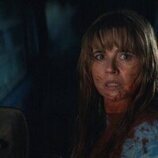 Linda Cardellini en una imagen promocional de 'Crystal Lake'