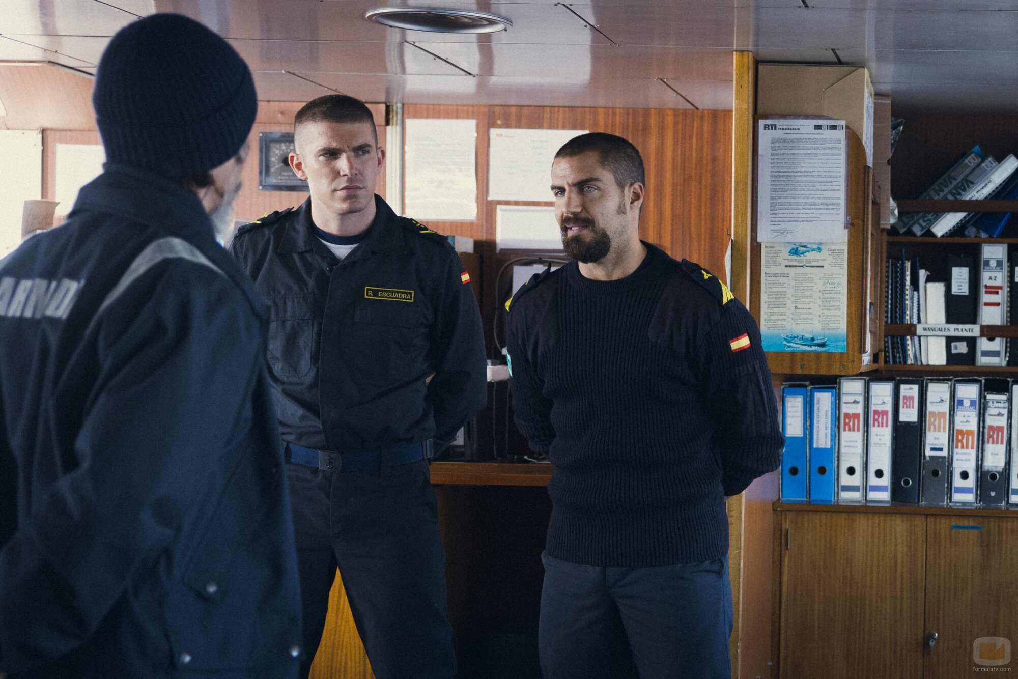 Eric Masip y Maxi Iglesias en una foto promocional de 'Punto Nemo'