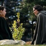 Emma Guilera y Loren Mairena en la temporada 3 y el capítulo 218 de 'Valle Salvaje'