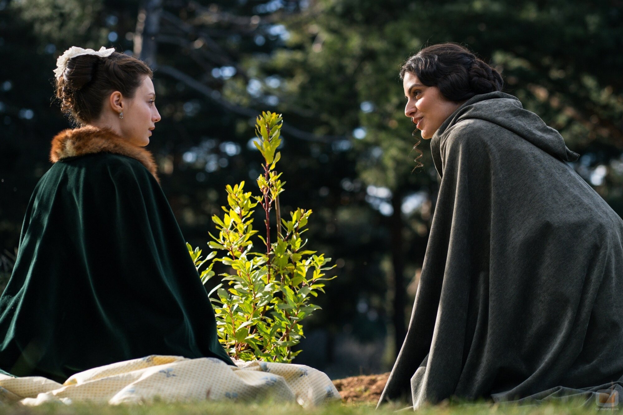 Emma Guilera y Loren Mairena en la temporada 3 y el capítulo 218 de 'Valle Salvaje'
