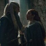 Olivia Cooke y Ewan Mitchell en la temporada 3 y el capítulo 07 de 'La Casa del Dragón'