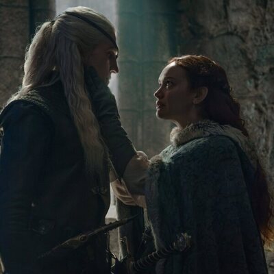 Olivia Cooke y Ewan Mitchell en la temporada 3 y el capítulo 07 de 'La Casa del Dragón'