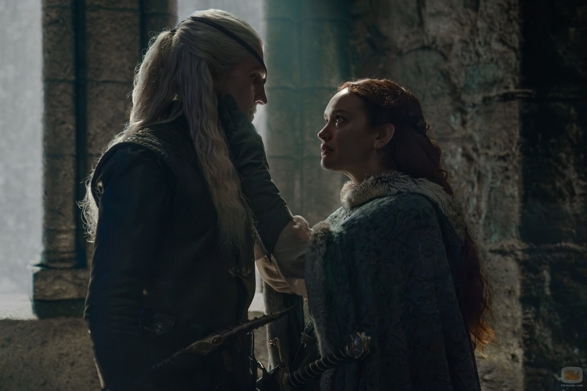 Olivia Cooke y Ewan Mitchell en la temporada 3 y el capítulo 07 de 'La Casa del Dragón'