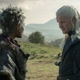 Phoebe Campbell y Matt Smith en 'El dragón de invierno' de 'House of the Dragon'