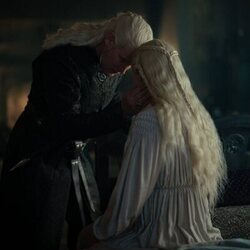 Emma D'Arcy y Matt Smith en 3x07 'El dragón de invierno' de 'La Casa del Dragón'