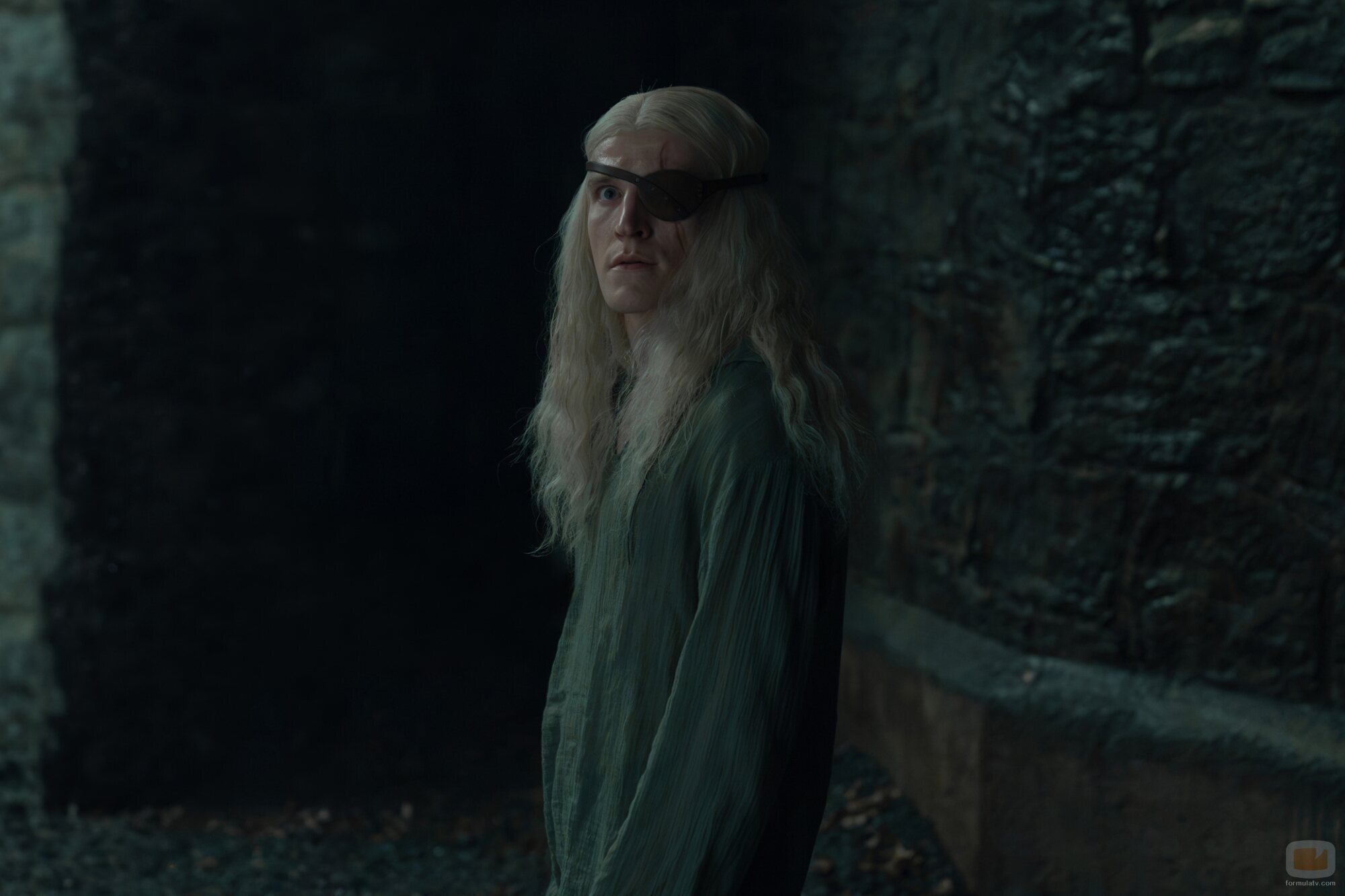 Ewan Mitchell en 3x07 'El dragón de invierno' de 'La Casa del Dragón'