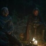 Jefferson Hall y Tom Glynn-Carney en el 3x07 de 'La Casa del Dragón'