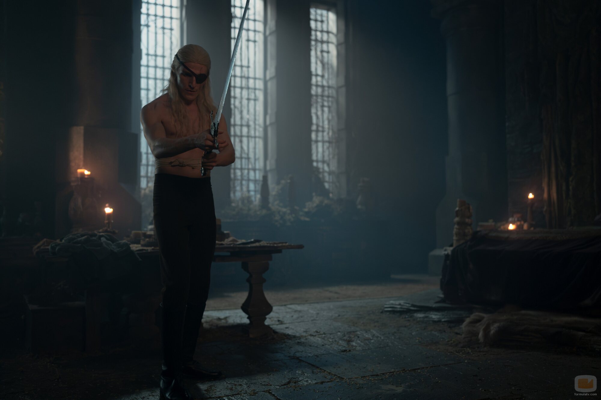 Ewan Mitchell en 3x07 titulado 'El dragón de invierno' de 'La Casa del Dragón'