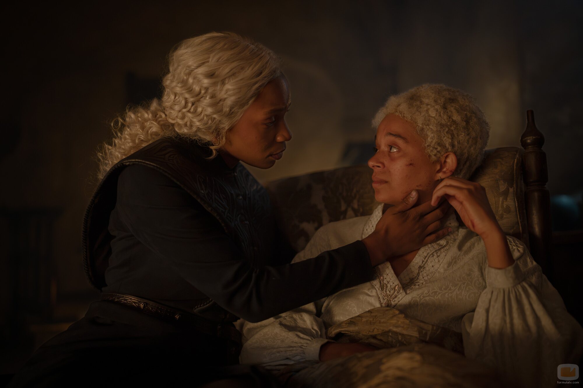 Bethany Antonia y Phoebe Campbell en la temporada 3 y el capítulo 07 de 'La Casa del Dragón'