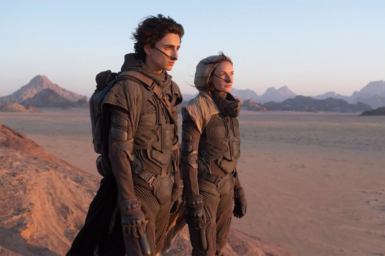 Timothée Chalamet y Rebecca Ferguson en "Dune"