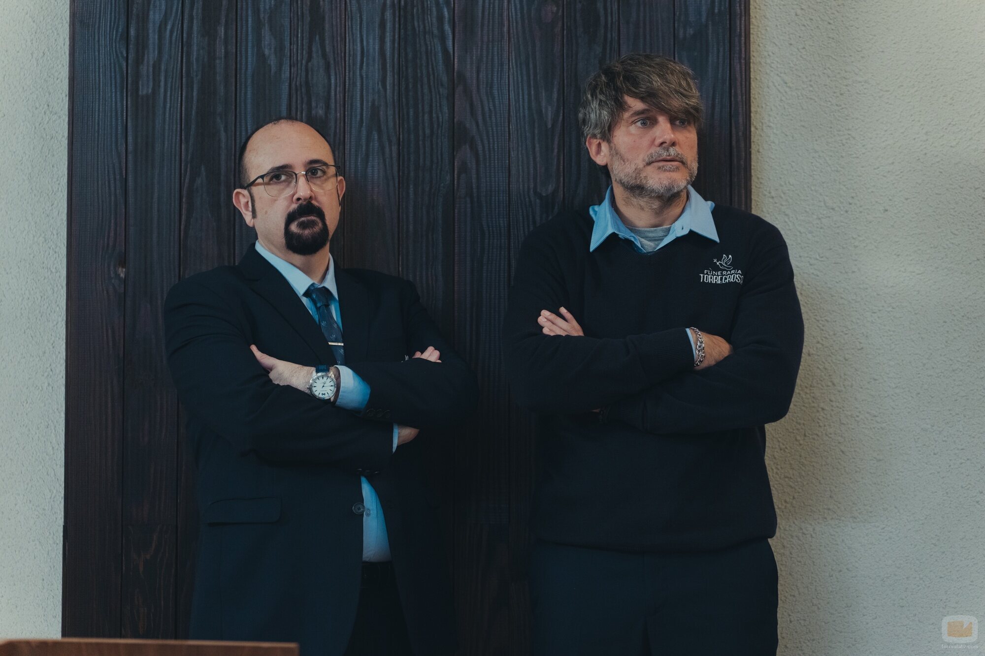 Carlos Areces y Salva Reina en 4x04 'Episodio 4' de 'Muertos S.L.'