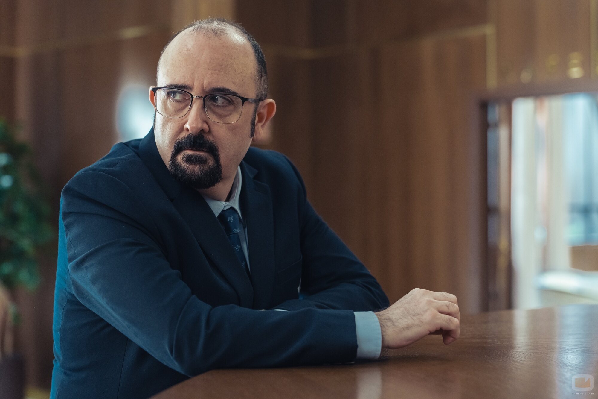 Carlos Areces en 4x06 titulado 'Episodio 6' de 'Muertos S.L.'