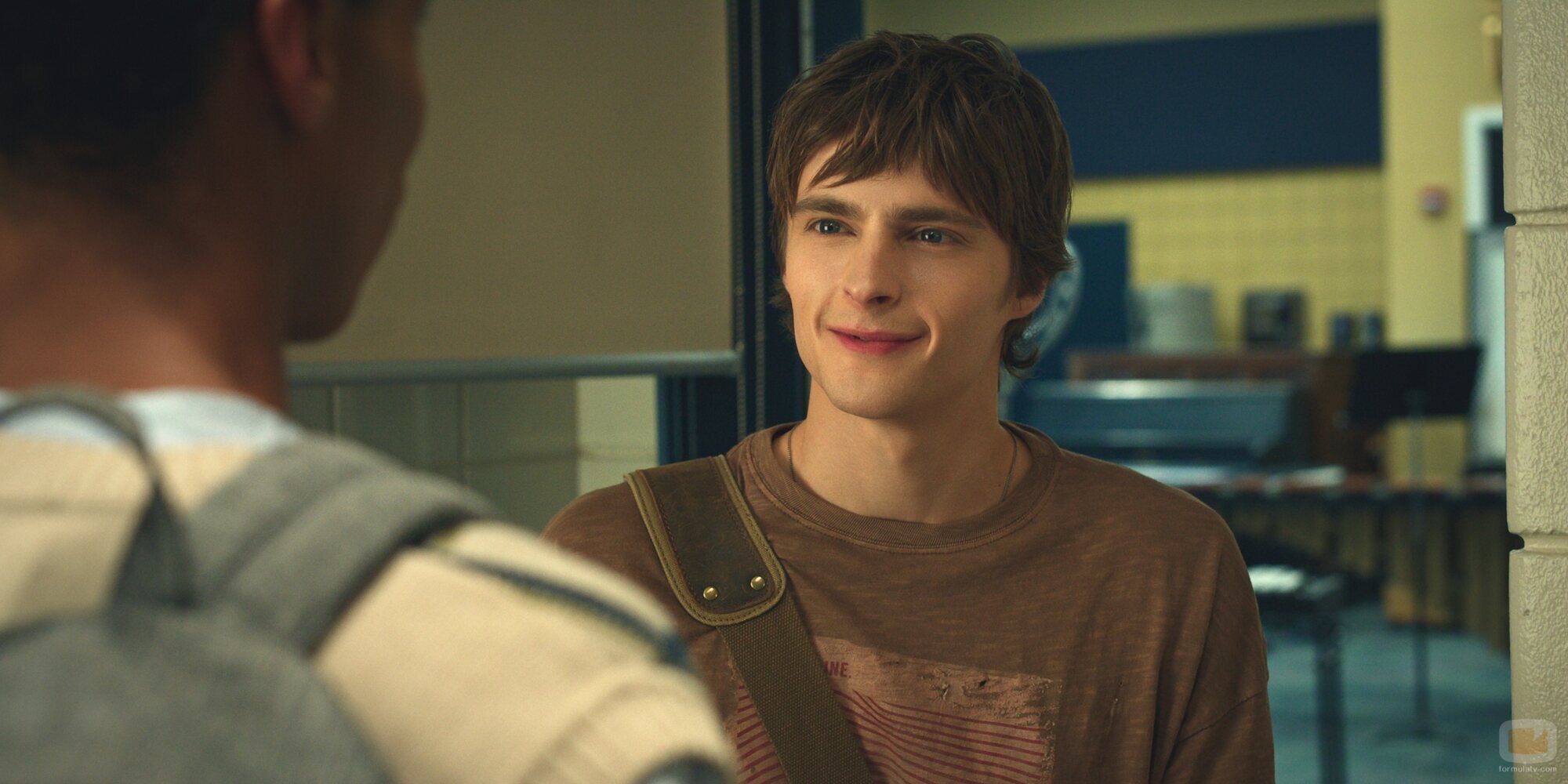 Corey Fogelmanis en Capítulo 1 titulado 'Vuelta a casa' de 'Mi vida con los chicos Walter'