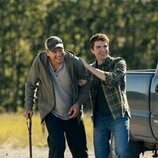 Marc Blucas y Johnny Link en 3x01 titulado 'Vuelta a casa' de 'Mi vida con los chicos Walter'