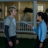 Nikki Rodriguez y Noah LaLonde en 3x02 'Atención dividida' de 'Mi vida con los chicos Walter'