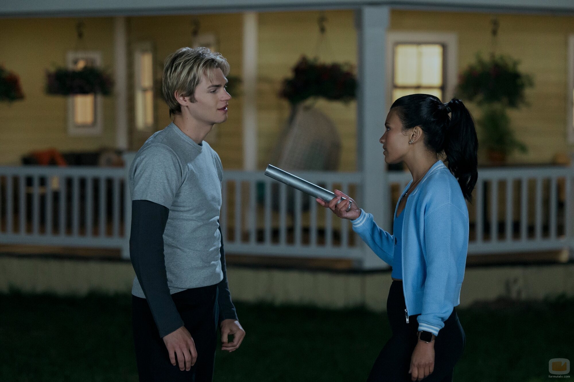 Nikki Rodriguez y Noah LaLonde en 3x02 'Atención dividida' de 'Mi vida con los chicos Walter'