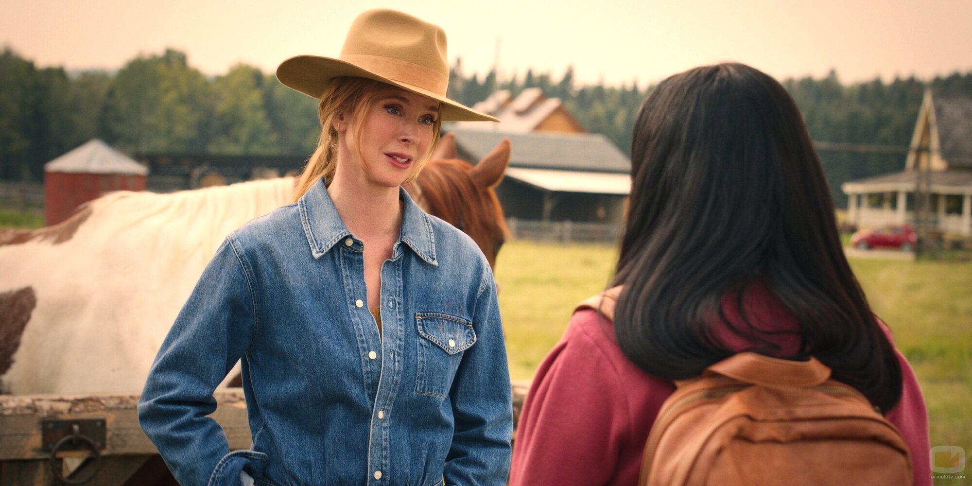 Sarah Rafferty y Nikki Rodriguez en la temporada 3 y el capítulo 03 de 'Mi vida con los chicos Walter'
