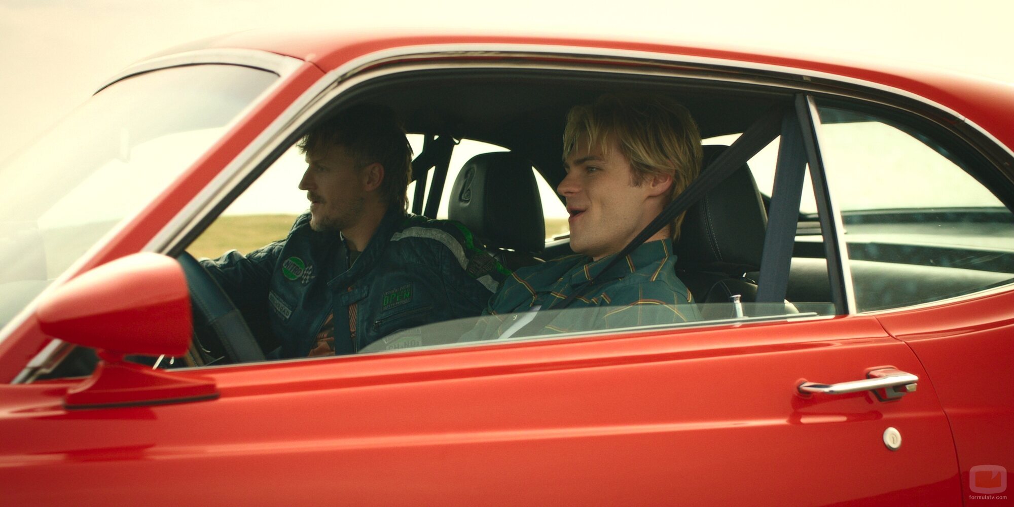 Chad Rook y Noah LaLonde en el 3x03 de 'Mi vida con los chicos Walter'