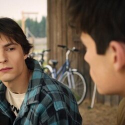 Corey Fogelmanis en la temporada 3 y el capítulo 04 de 'Mi vida con los chicos Walter'