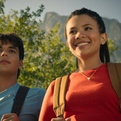Nikki Rodriguez y Naveen Paddock en 3x04 titulado 'Amor verdadero sin frenos' de 'Mi vida con los chicos Walter'