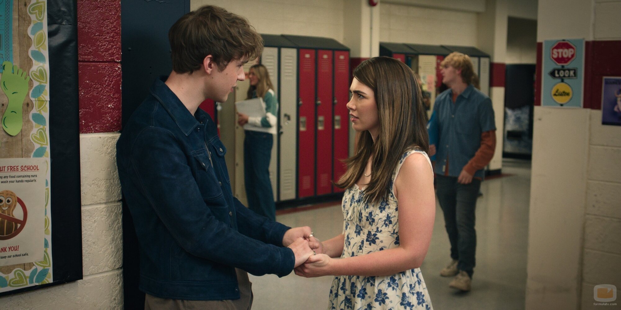 Connor Stanhope y Alisha Newton en Capítulo 6 titulado 'Espacios sin freno' de 'Mi vida con los chicos Walter'