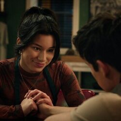 Mya Lowe en el 3x06 de 'Mi vida con los chicos Walter'