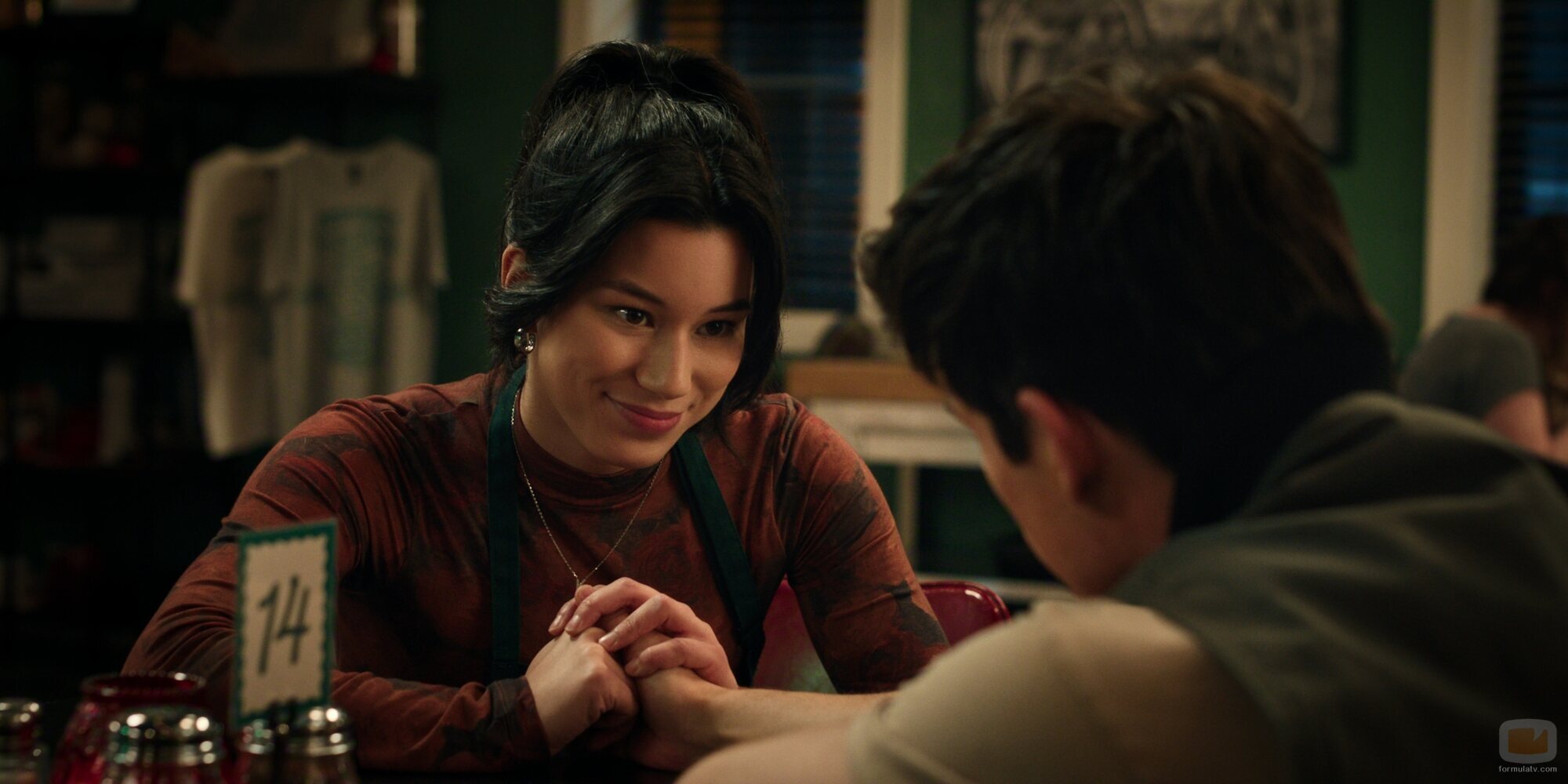Mya Lowe en el 3x06 de 'Mi vida con los chicos Walter'