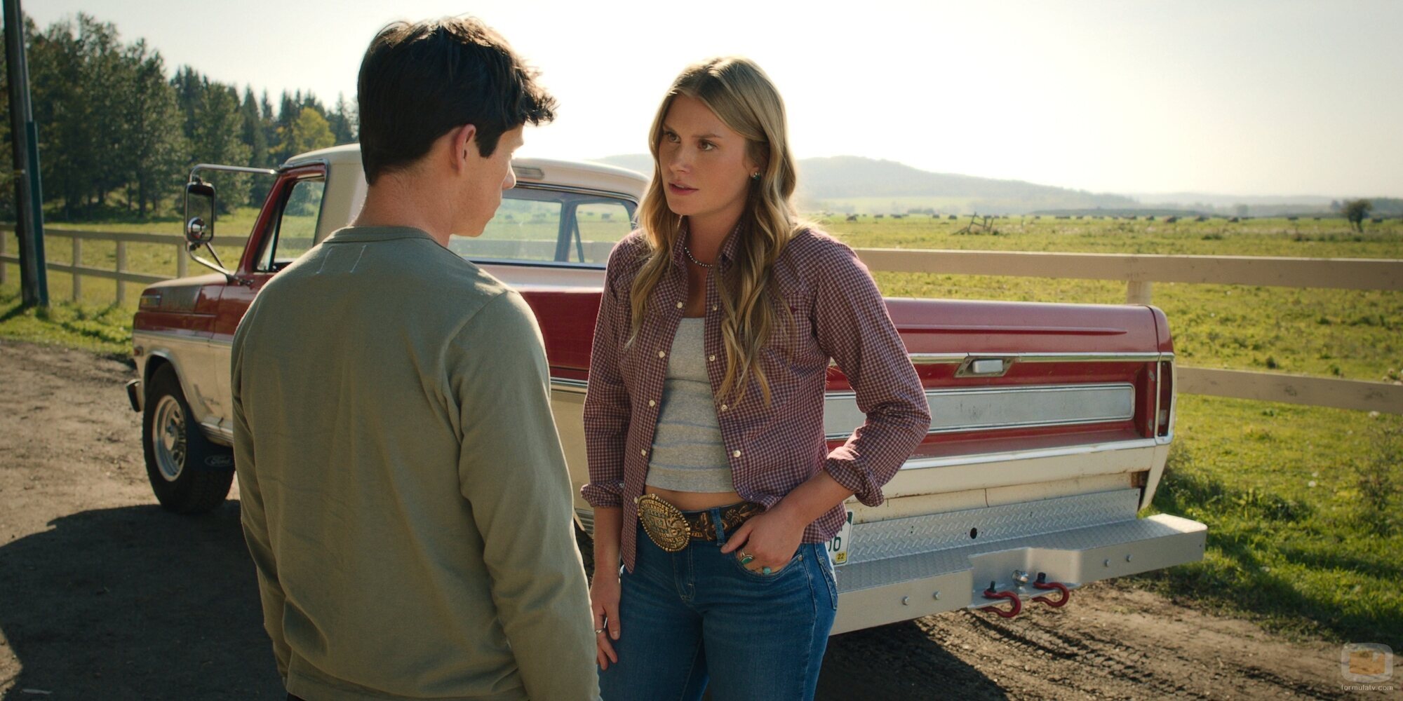 Natalie Sharp en 3x06 titulado 'Espacios sin freno' de 'Mi vida con los chicos Walter'