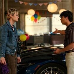 Noah LaLonde y Naveen Paddock en el 3x07 de 'Mi vida con los chicos Walter'