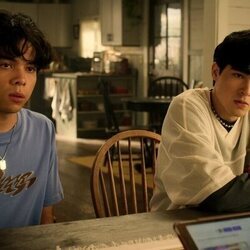 Isaac Arellanes y Myles Perez en el 3x07 de 'My Life with the Walter Boys'