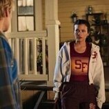 Instantánea de Nikki Rodriguez en 'Todos están bien' de 'My Life with the Walter Boys'