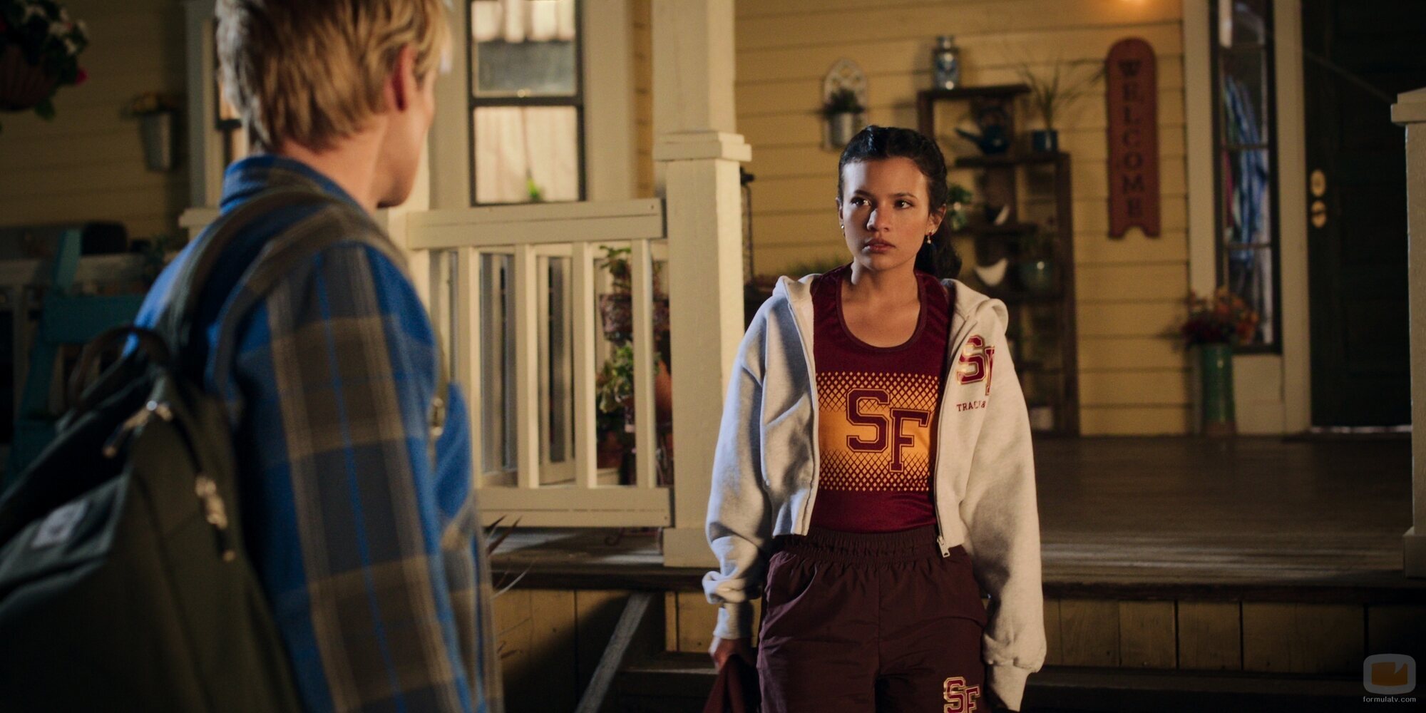 Instantánea de Nikki Rodriguez en 'Todos están bien' de 'My Life with the Walter Boys'
