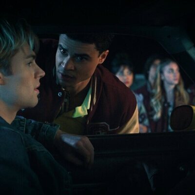 Kolton Stewart y Noah LaLonde en el 3x09 de 'Mi vida con los chicos Walter'