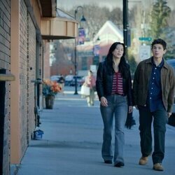 Ashby Gentry y Mya Lowe en 'Fantasmas' de 'Mi vida con los chicos Walter'