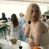 Anya Taylor-Joy en 1x03 'Observar el ambiente' de 'Lucky'