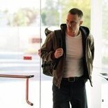 Drew Starkey en la temporada 1 y el capítulo 04 de 'Lucky'