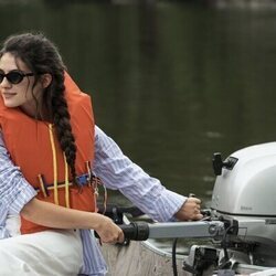 Ella Rubin en la temporada 1 y el capítulo 01 de 'Sterling Point'