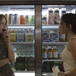 Amélie Hoeferle y Ella Rubin en 'Ya me tomé un Ambien' de 'Sterling Point'