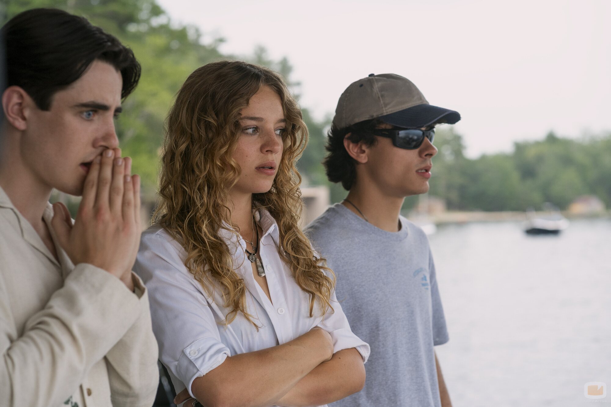 Temporada 1 y el capítulo 02 de 'Sterling Point'