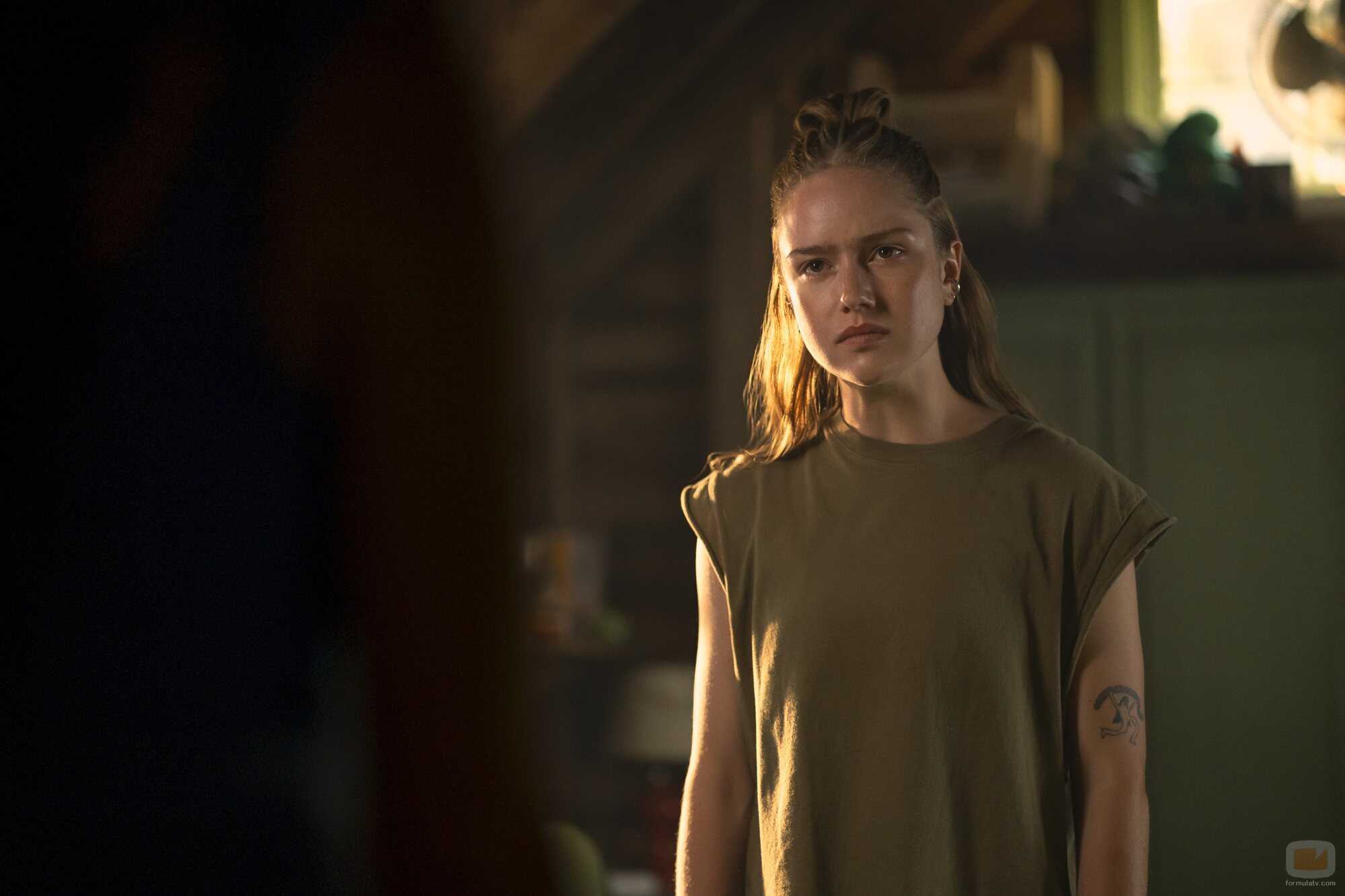 Amélie Hoeferle en 1x03 'Superaré mi fobia a los lobos' de 'Sterling Point'