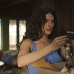 Ella Rubin en 1x03 'Superaré mi fobia a los lobos' de 'Sterling Point'