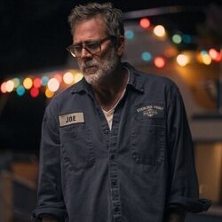 Jeffrey Dean Morgan en 'Llévenme al acantilado.' de 'Sterling Point'