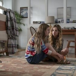 Bo Bragason y Amélie Hoeferle en 'Tal vez son las caballas' de 'Sterling Point'