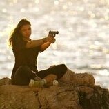 Madison Bailey en Capítulo 1 titulado 'La travesía' de 'Outer Banks'